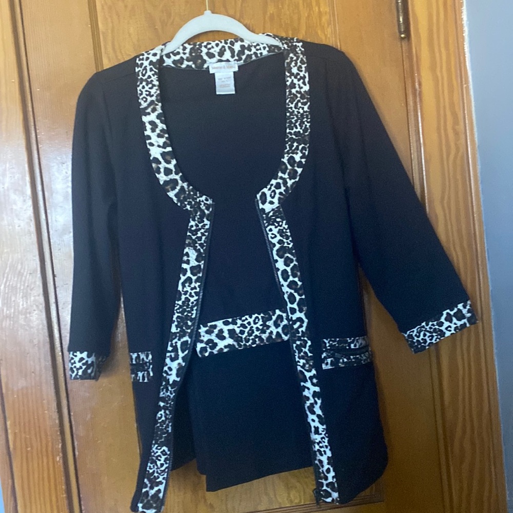 Black with leopard print zip front pant  suit
